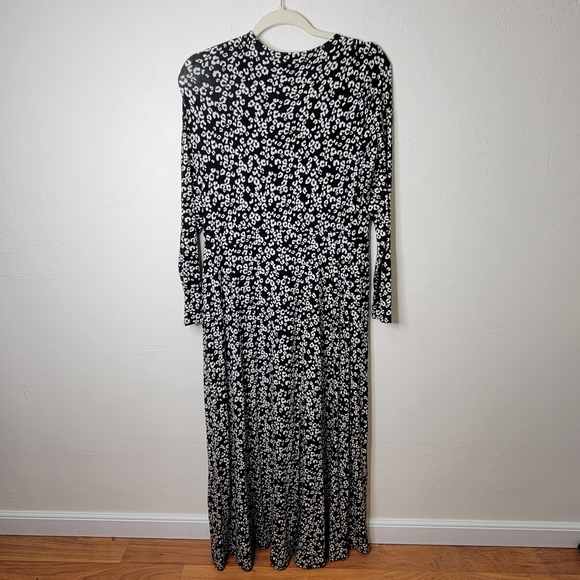 A Pea in the Pod HIGH-LOW HEM LIFT UP NURSING DRESS - Picture 6 of 9